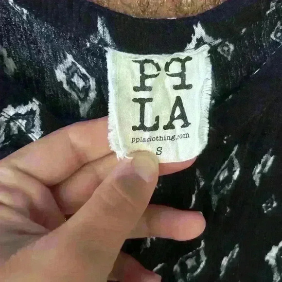 PPLA navy blue and white button up blouse size small - Picture 4 of 6